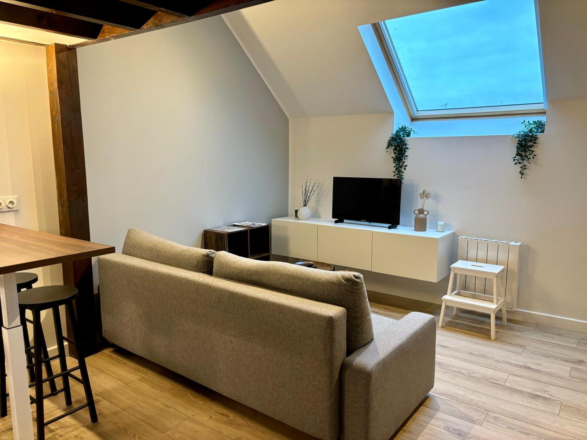 Le Petit Jardin, Proche Gare, Hyper Centre Apartamento Cambrai Exterior foto