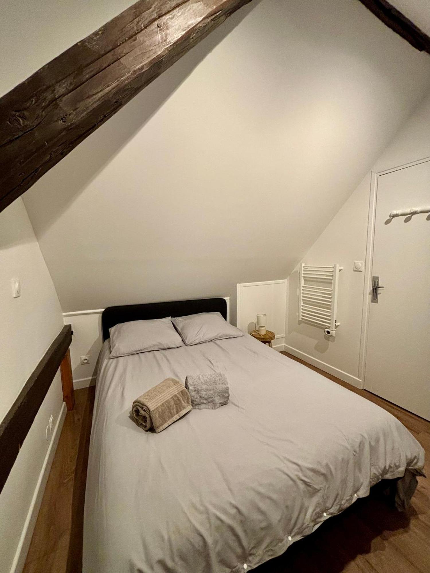 Le Petit Jardin, Proche Gare, Hyper Centre Apartamento Cambrai Exterior foto
